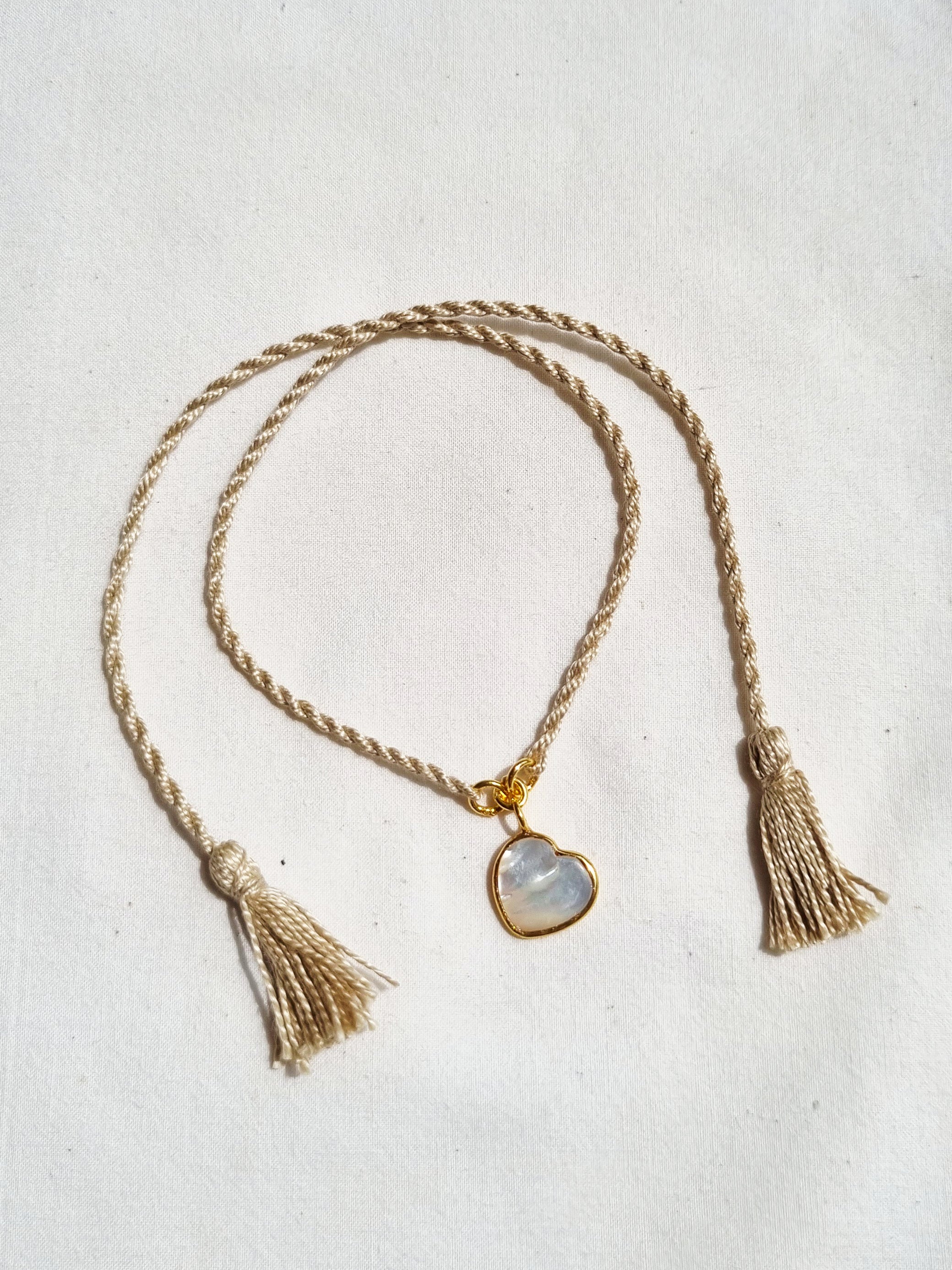 hart - Mother of Pearl Heart Charm Rakhi