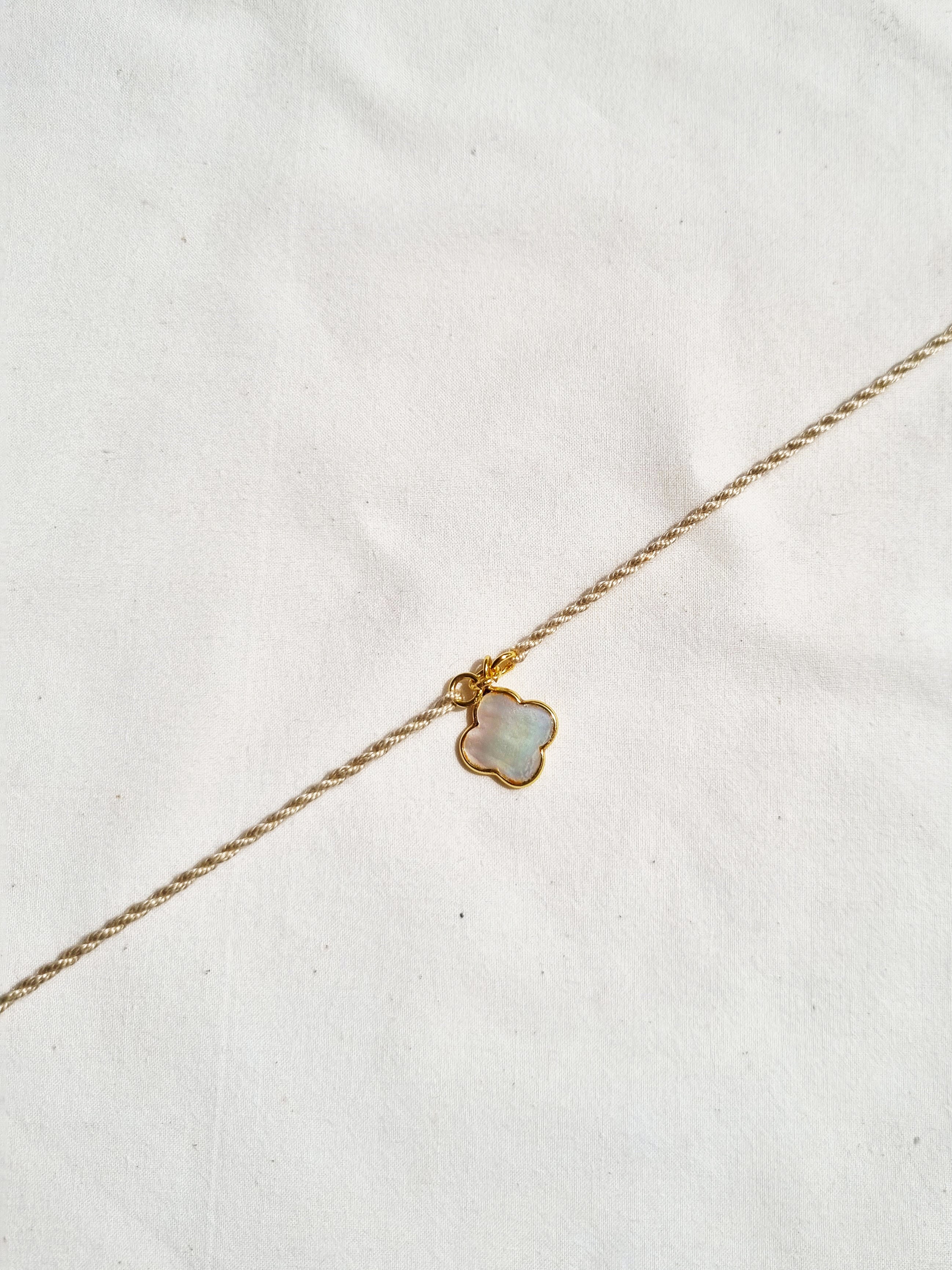 kasana - Mother of Pearl Clover Charm Rakhi