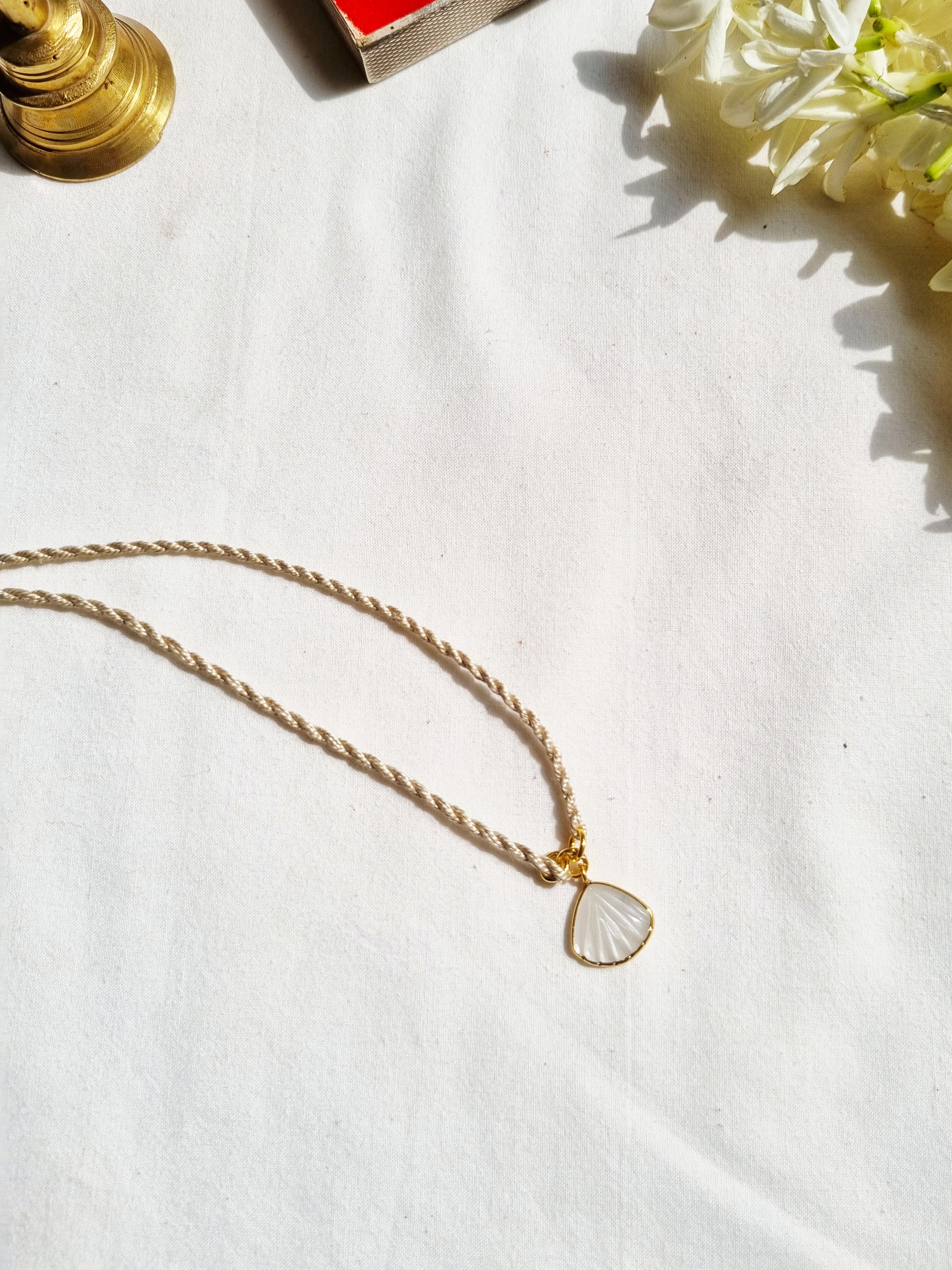 sankha- White Moonstone Shell Charm Rakhi