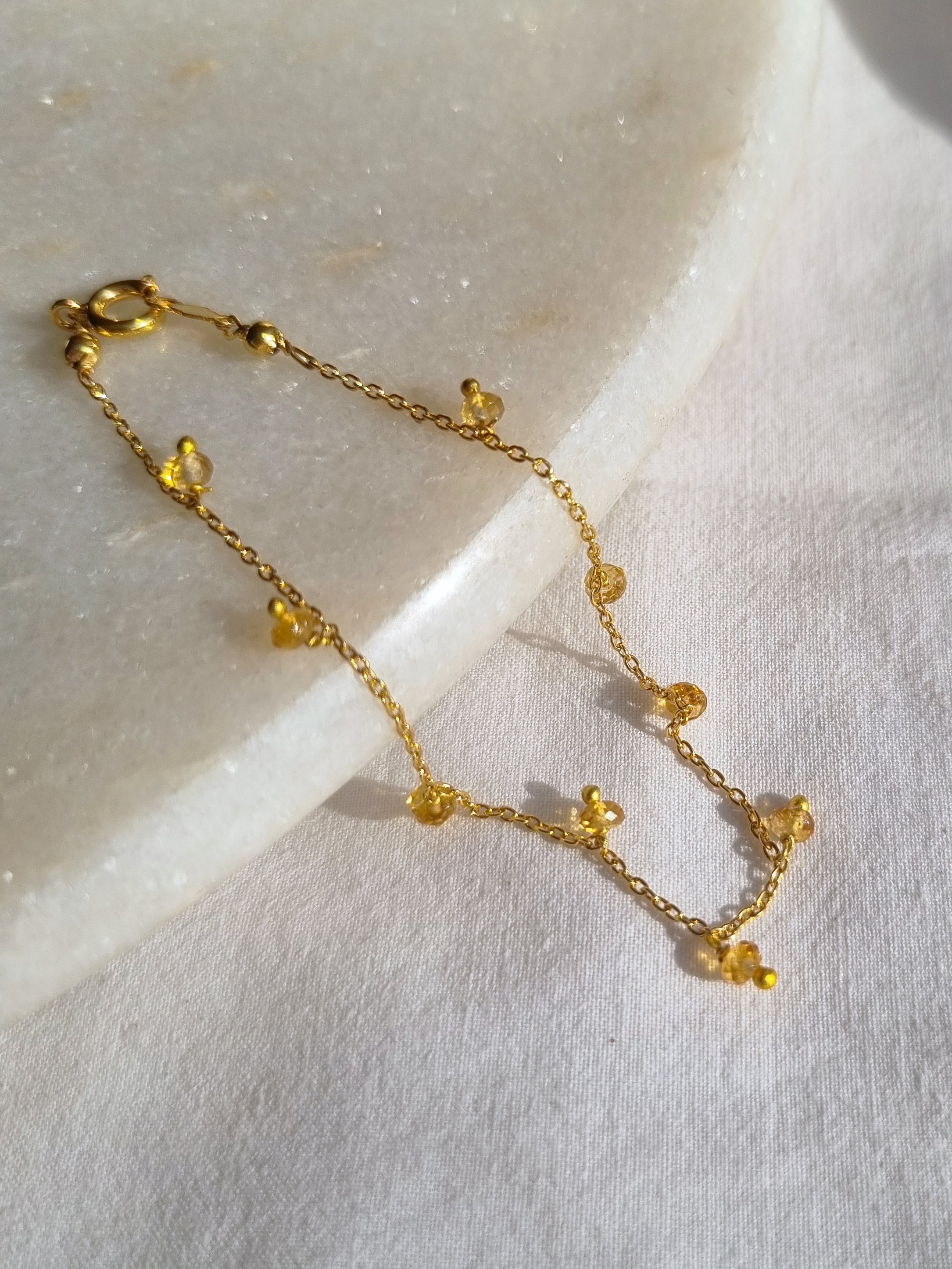 apiti - Citrine Baati Drop Bracelet