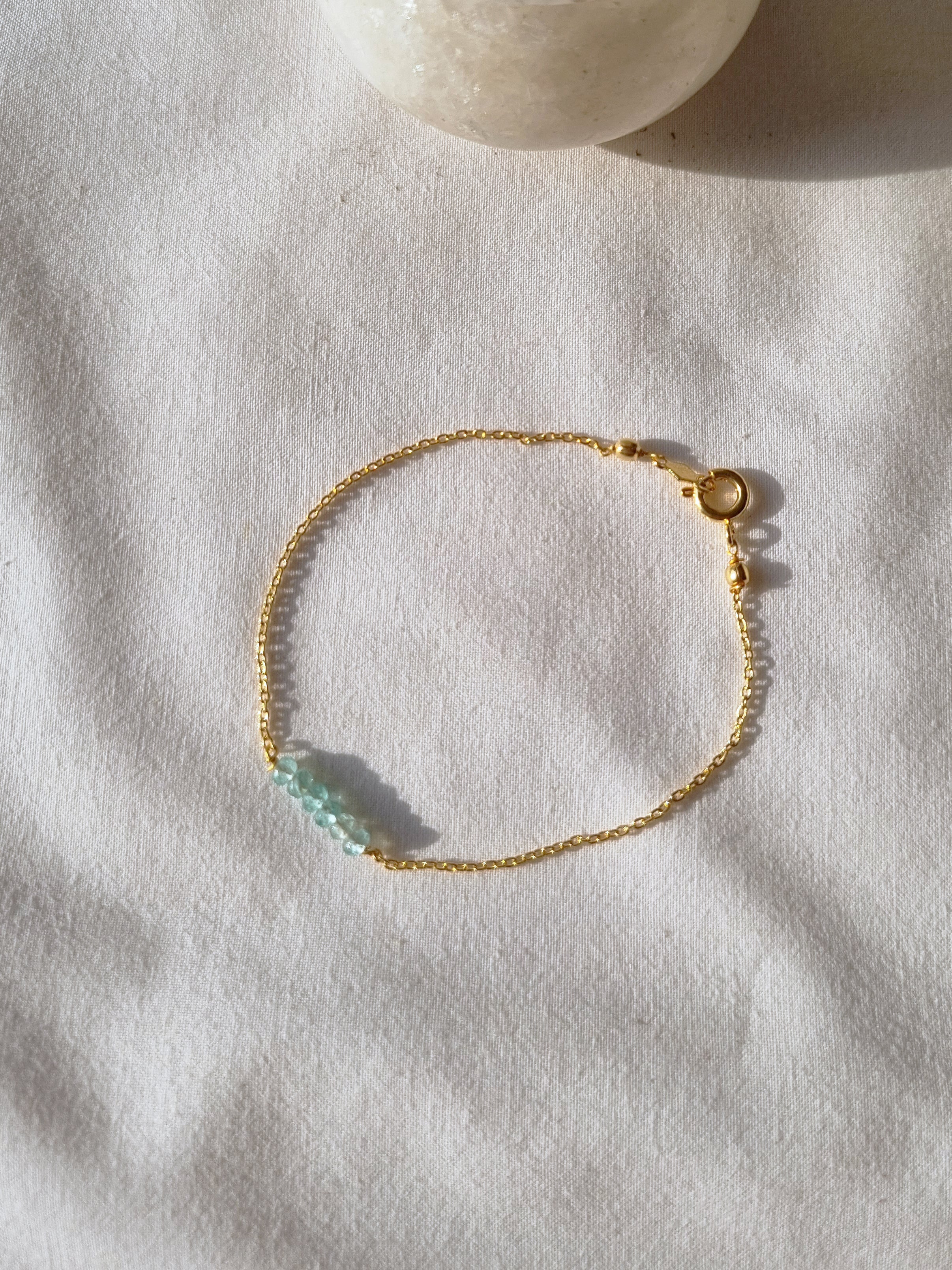 entilae - Apatite Baati Bar Bracelet