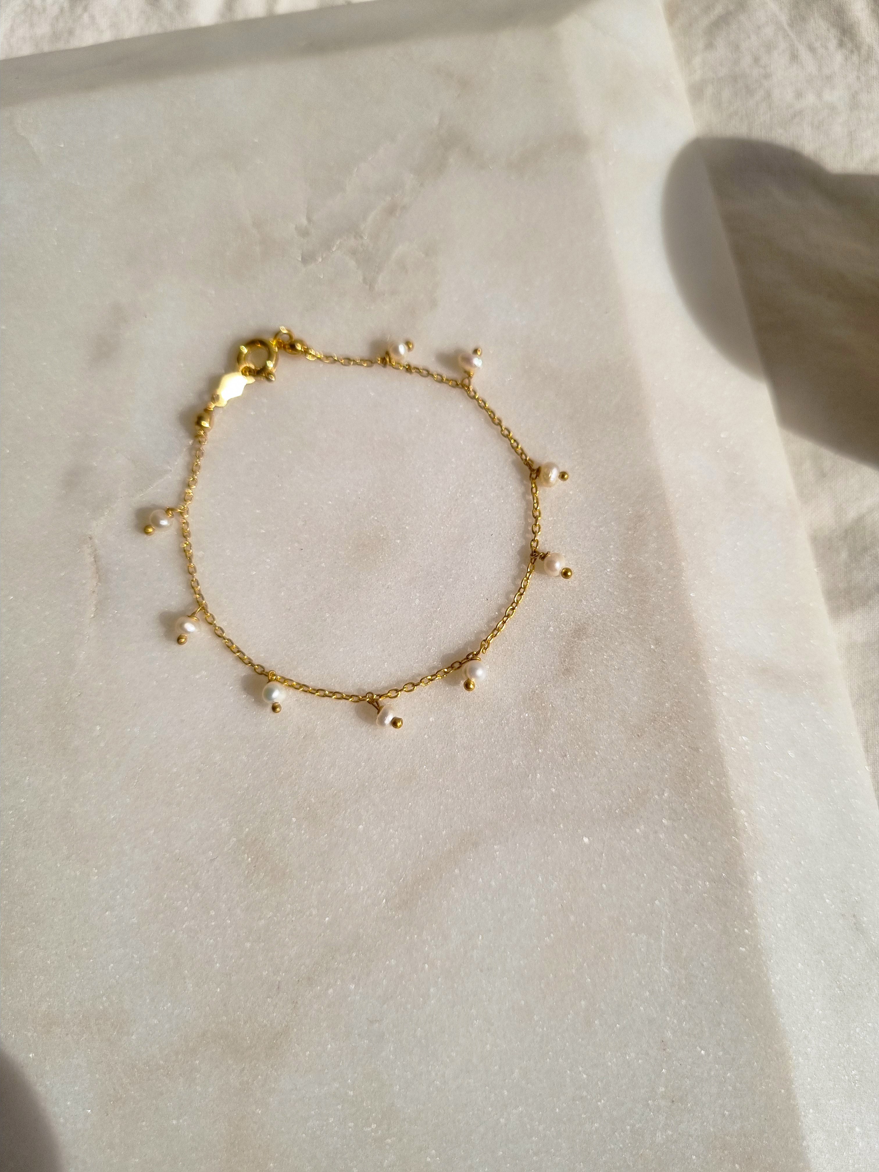 apiti - Pearl Baati Drop Bracelet