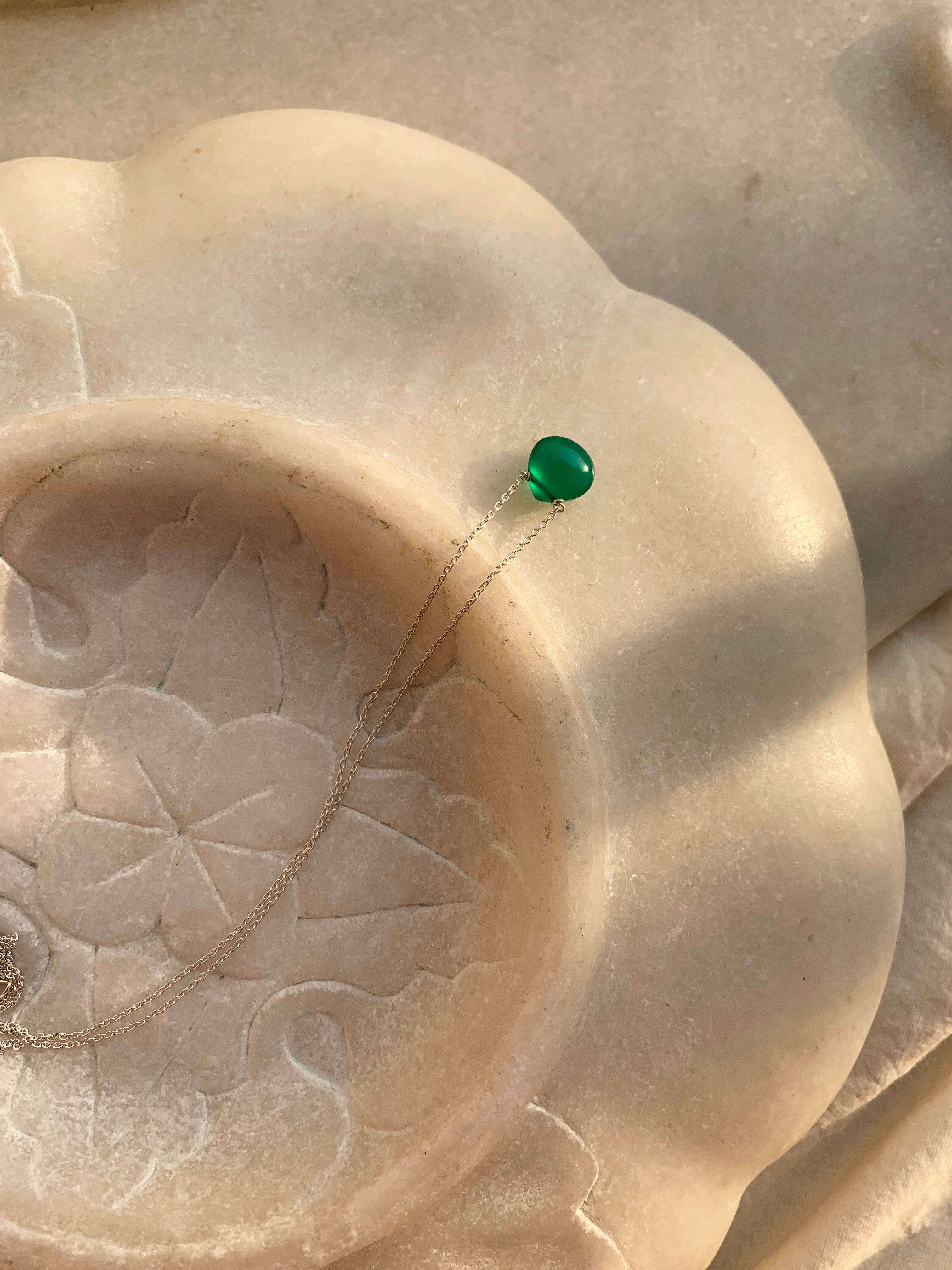 sete - Green Onyx Heart Shaped Drop Pendant