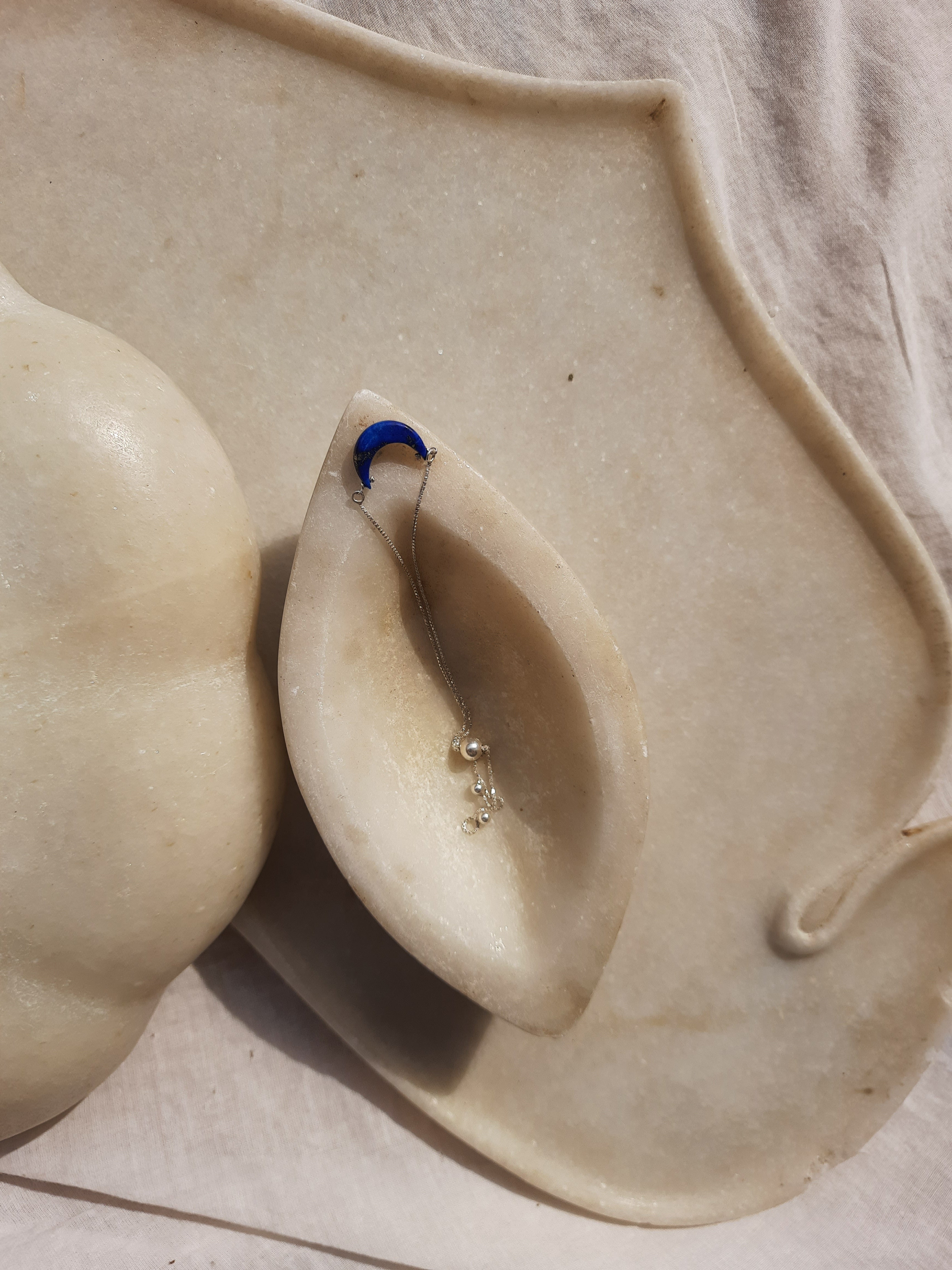 varaya - Lapis Lazuli Half moon