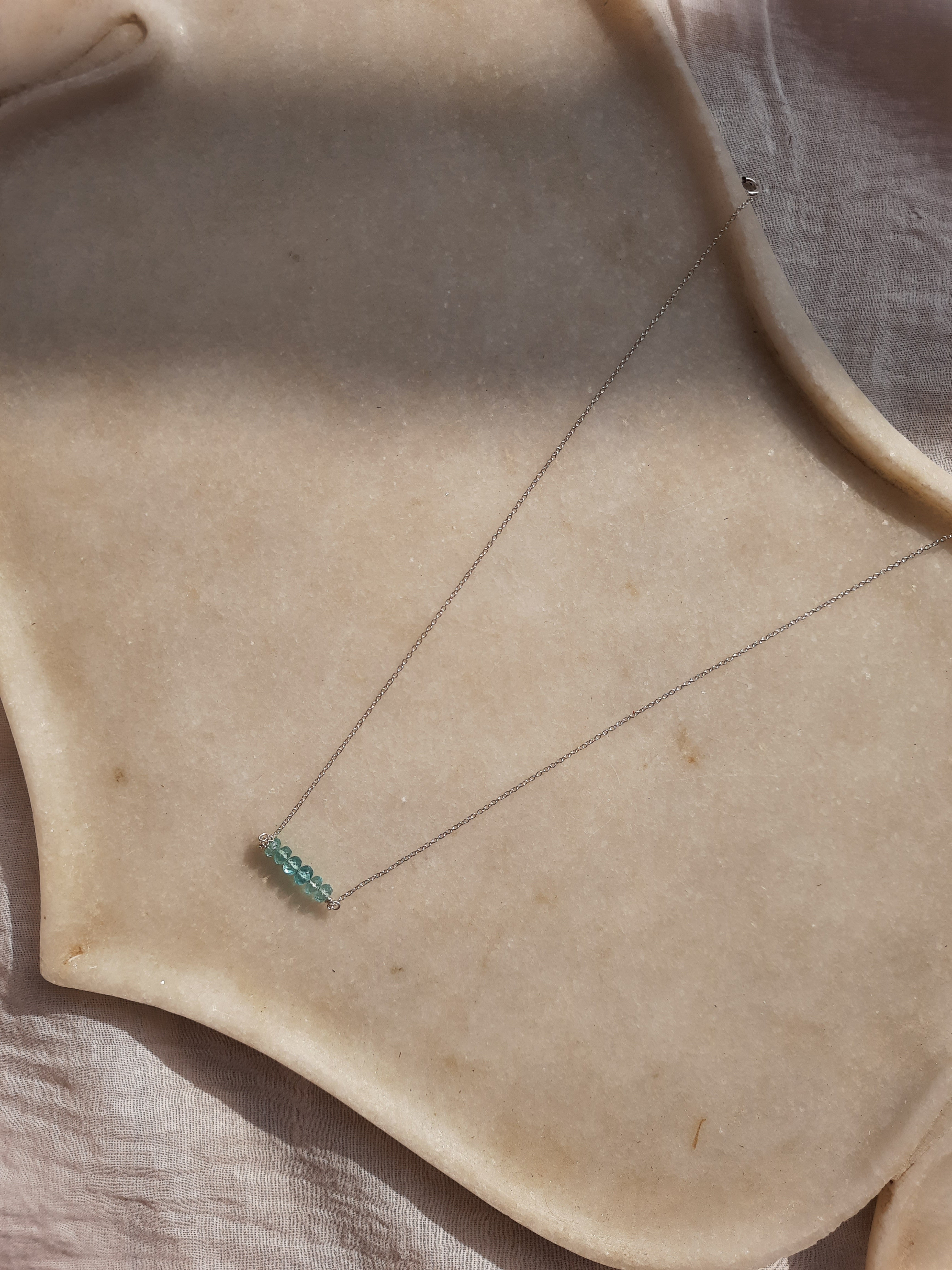 antilae - Apatite Baati Bar Pendant