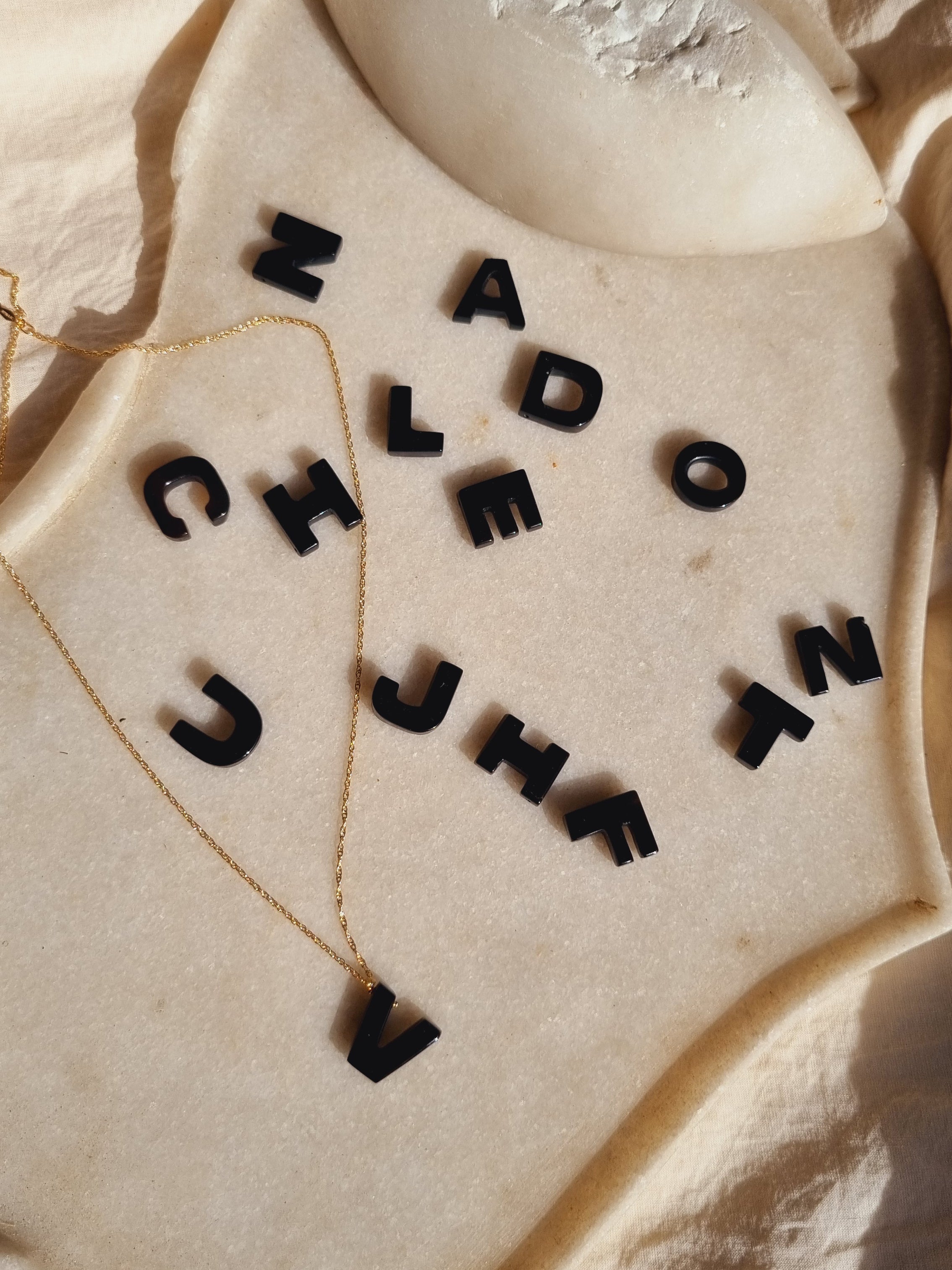 aras - Black Onyx akshara