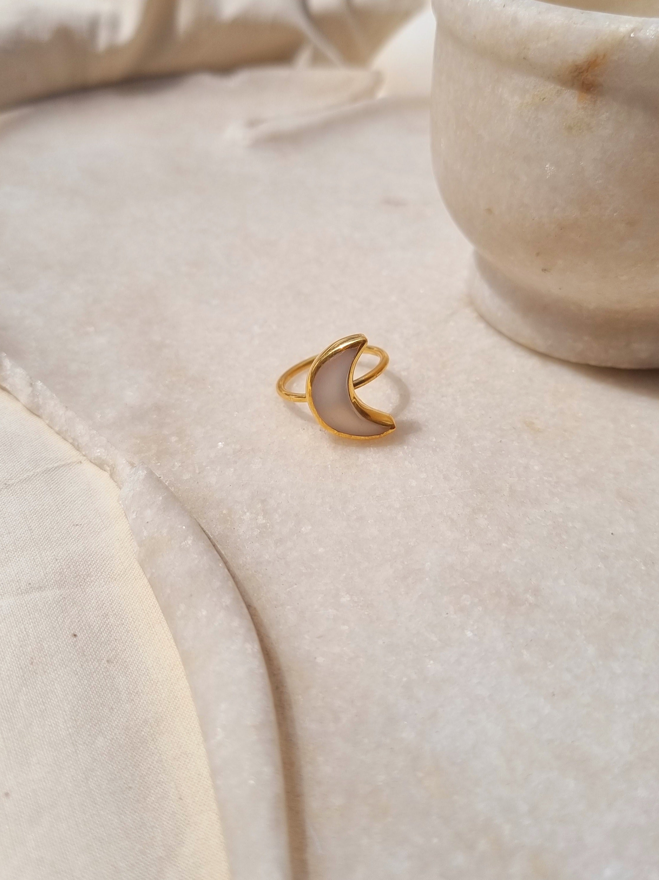 chandra - White Moonstone Luna Ring