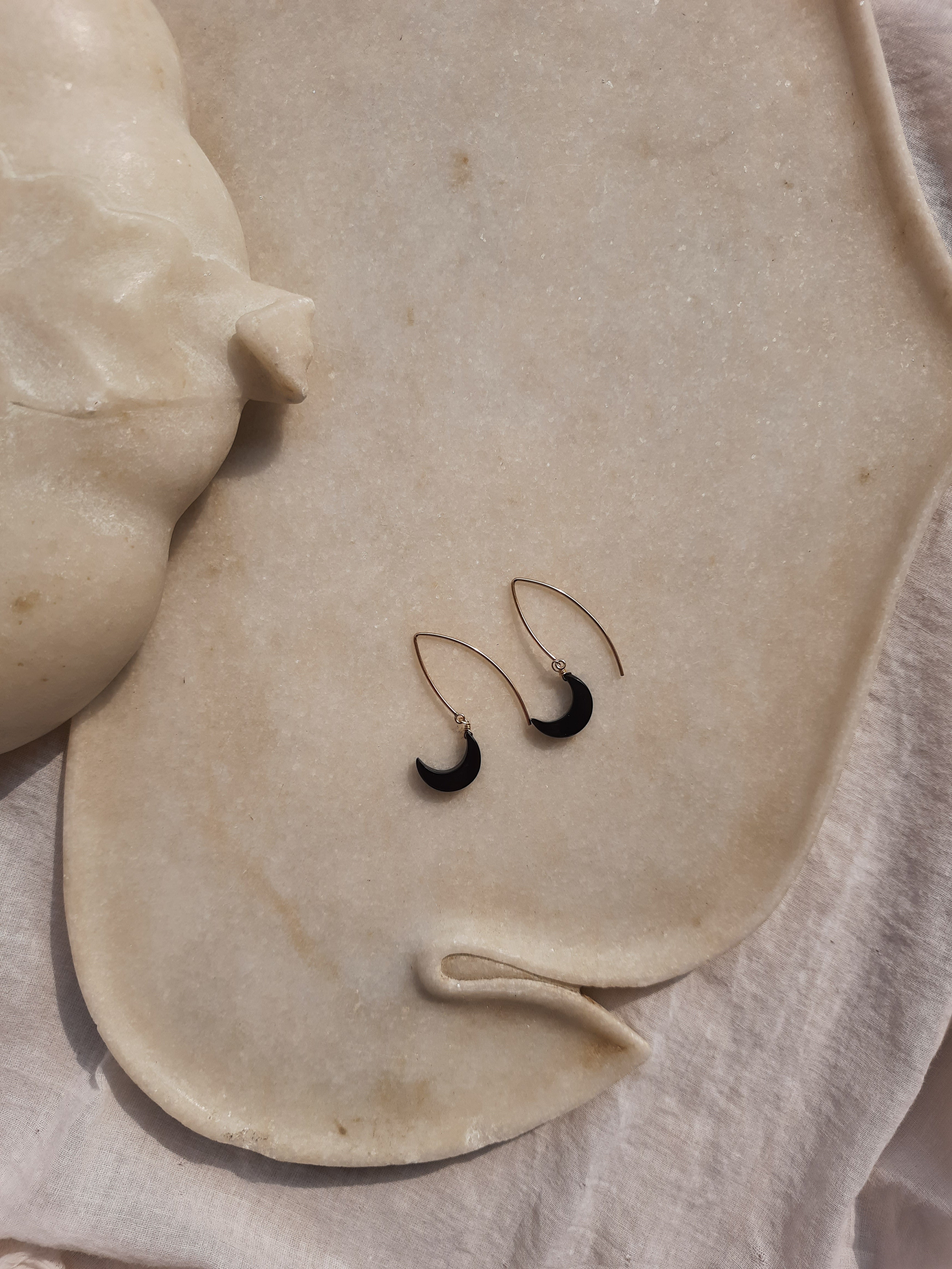 vasika - Black Onyx Luna Marquise Earwire