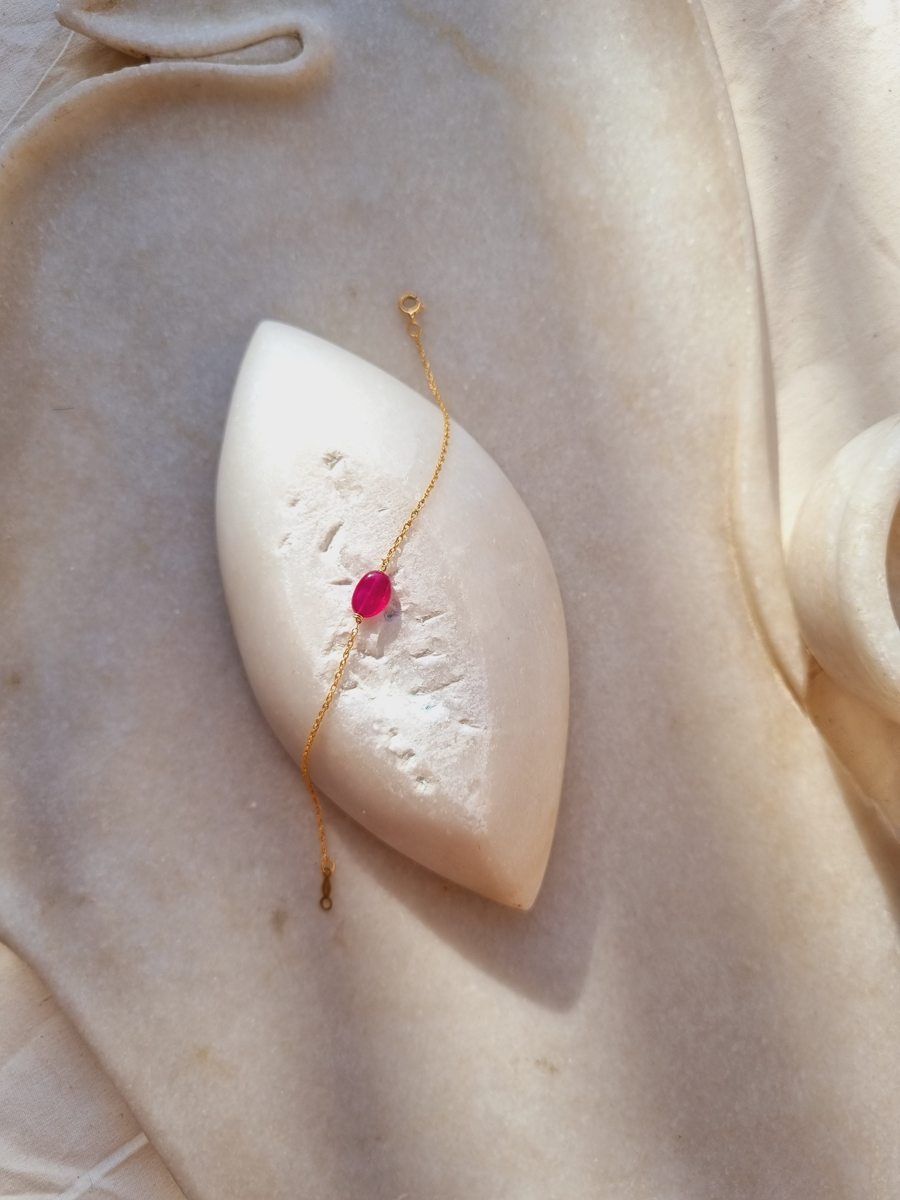 kesya - Ruby Oval Bracelet