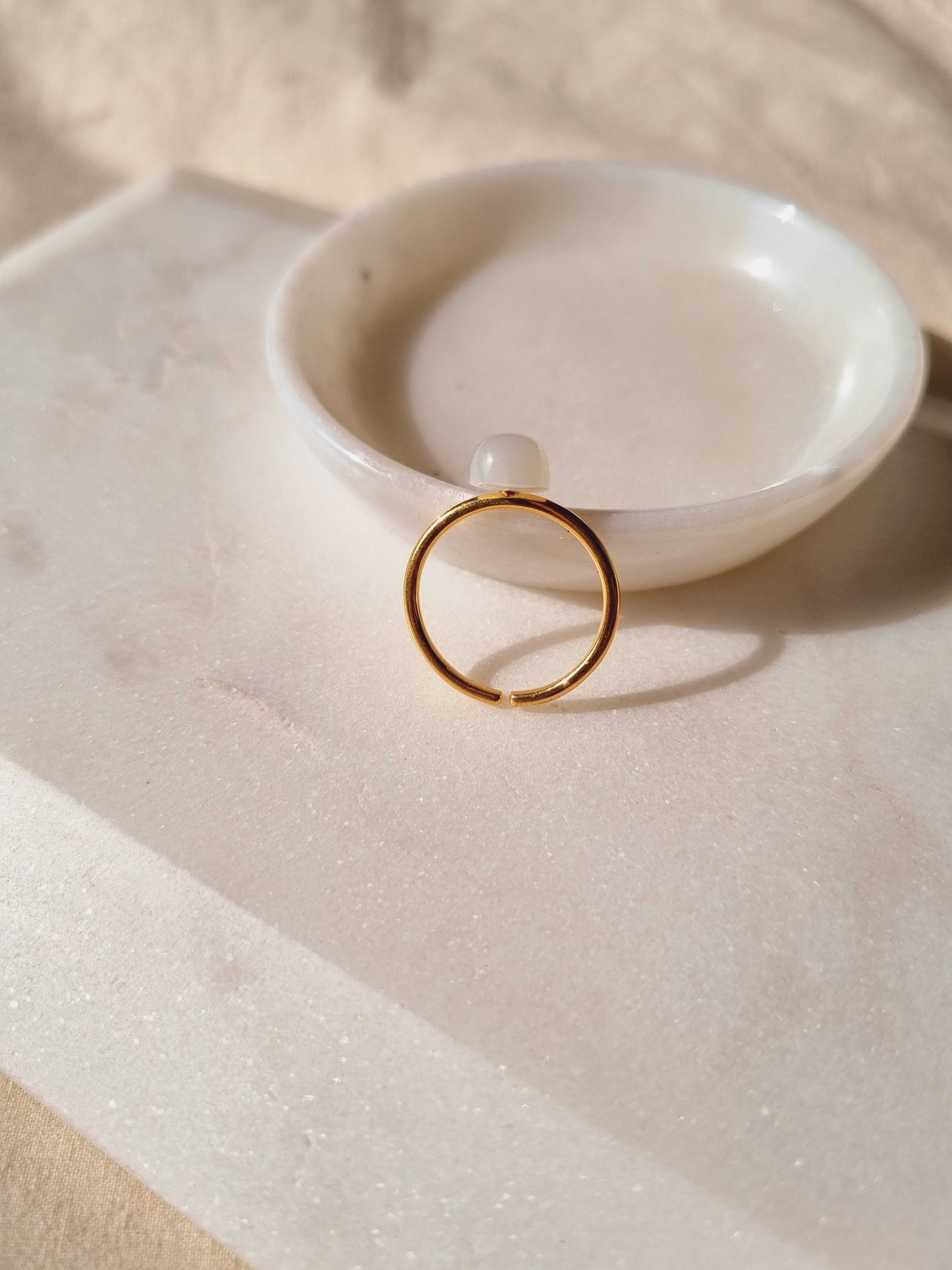 bhumi - White Moonstone Mood Ring