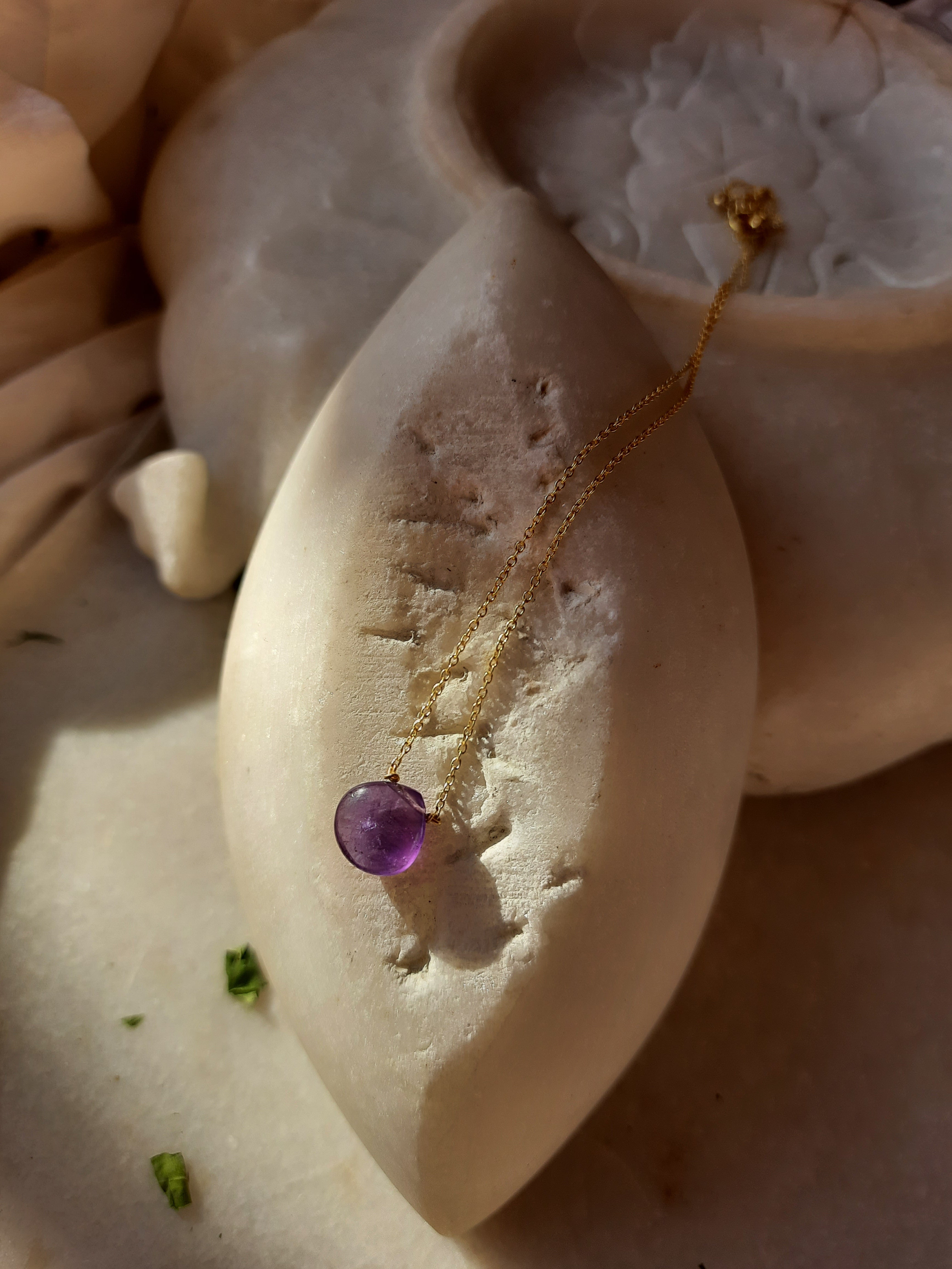 sete - Amethyst Heart Shaped Drop Pendant