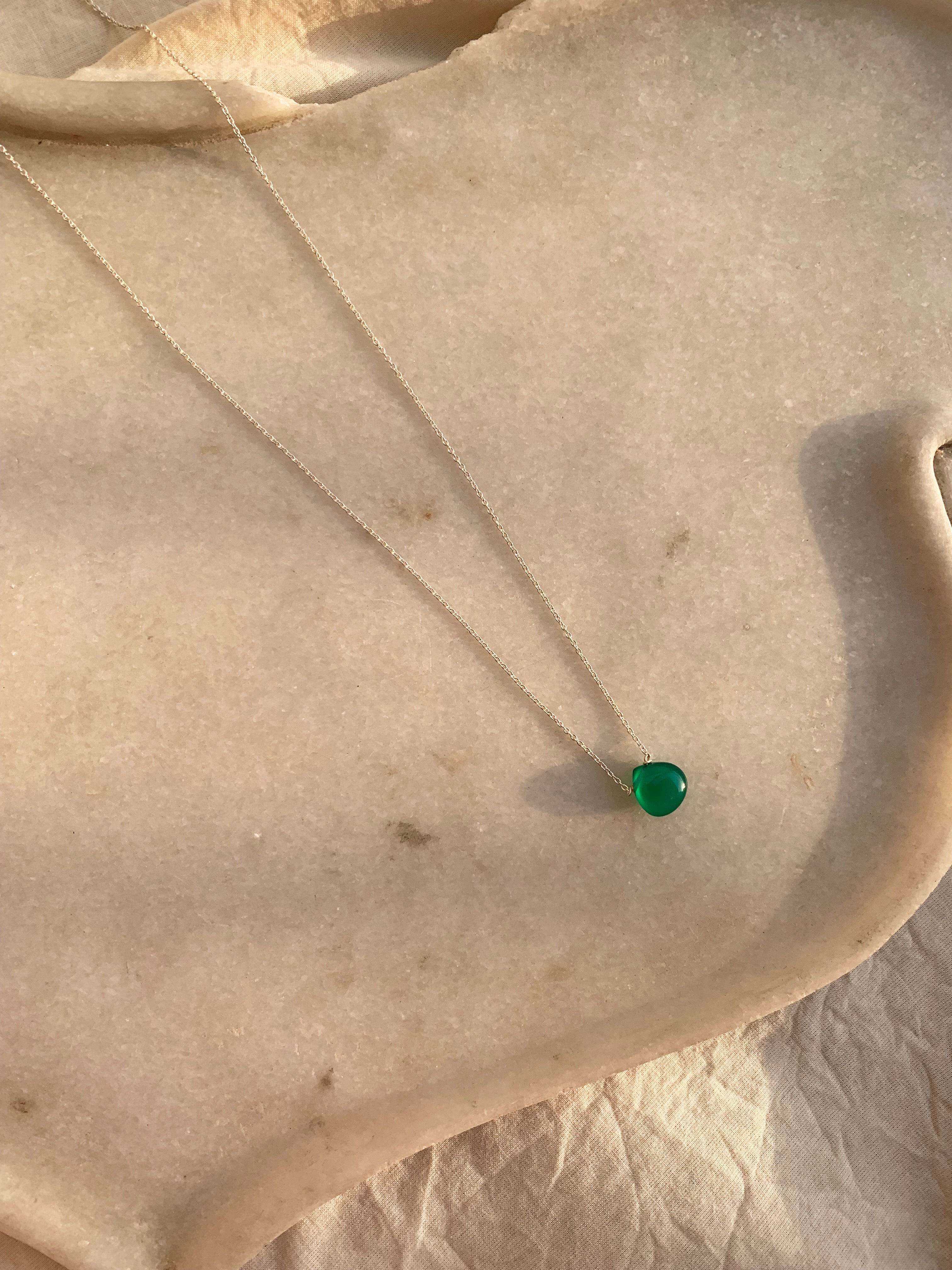 sete - Green Onyx Heart Shaped Drop Pendant