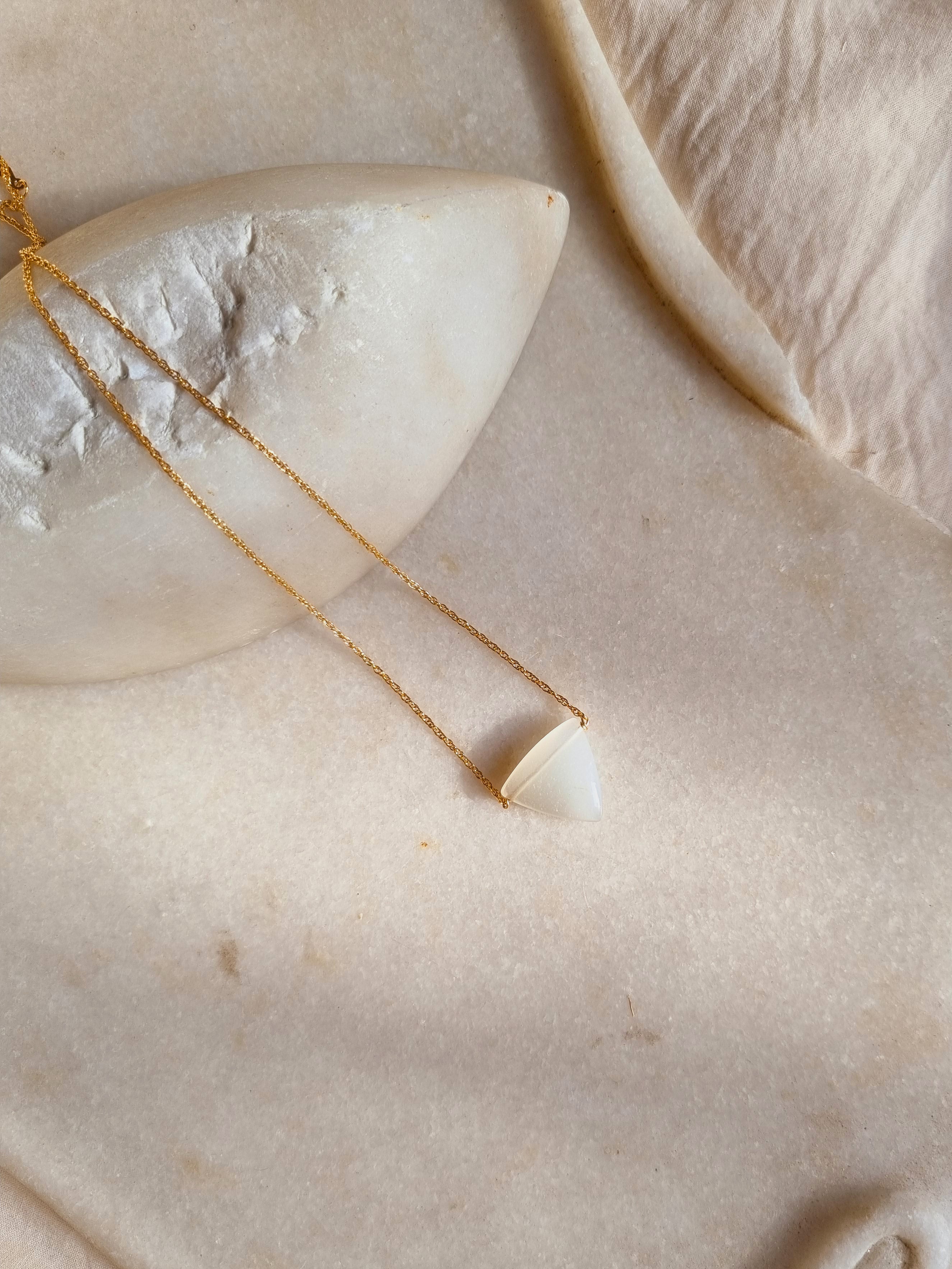 nirva - White Moonstone Tikona Pendant