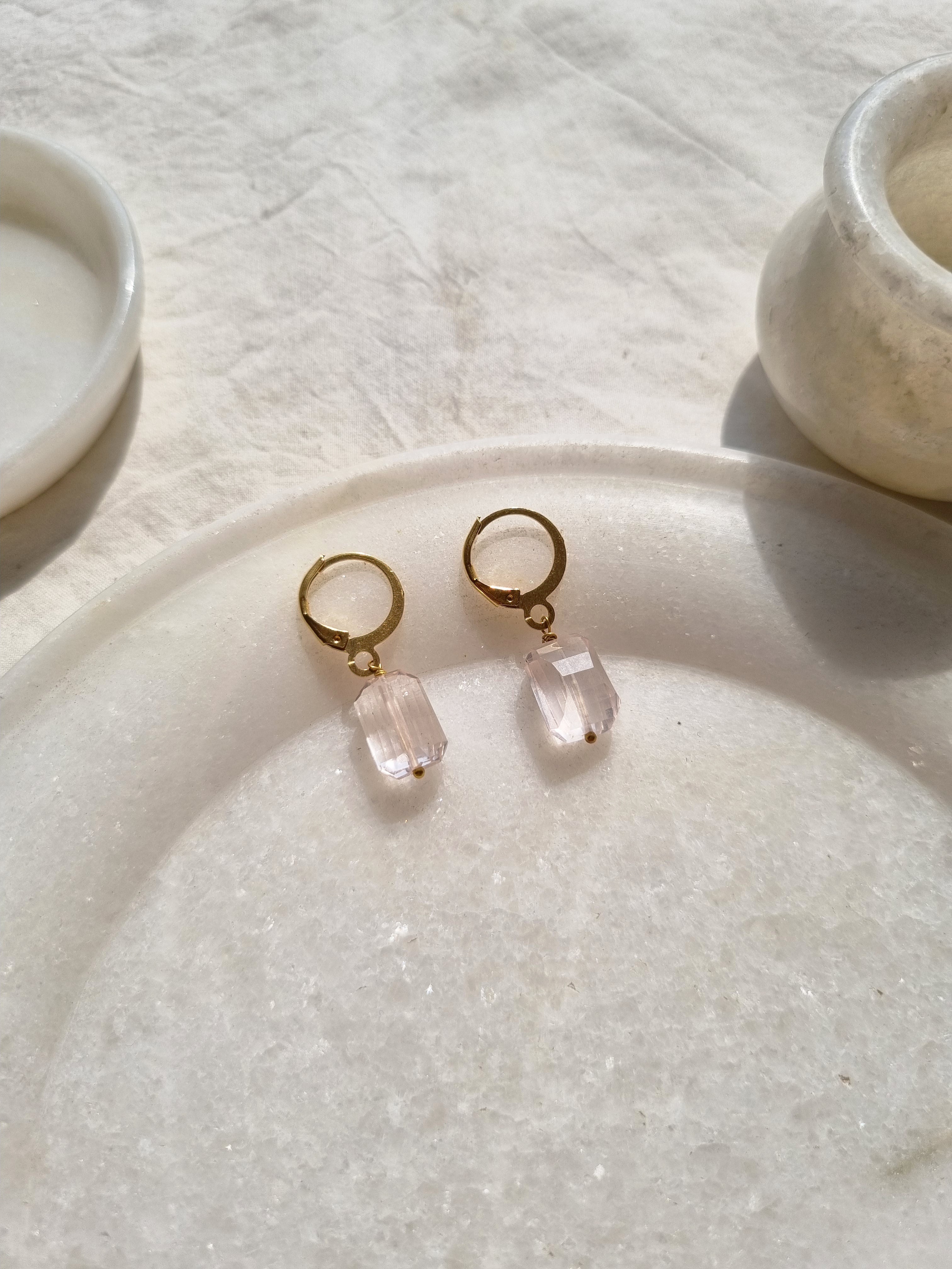 riya - Rose quartz Curved Cushion Hinged Hoops