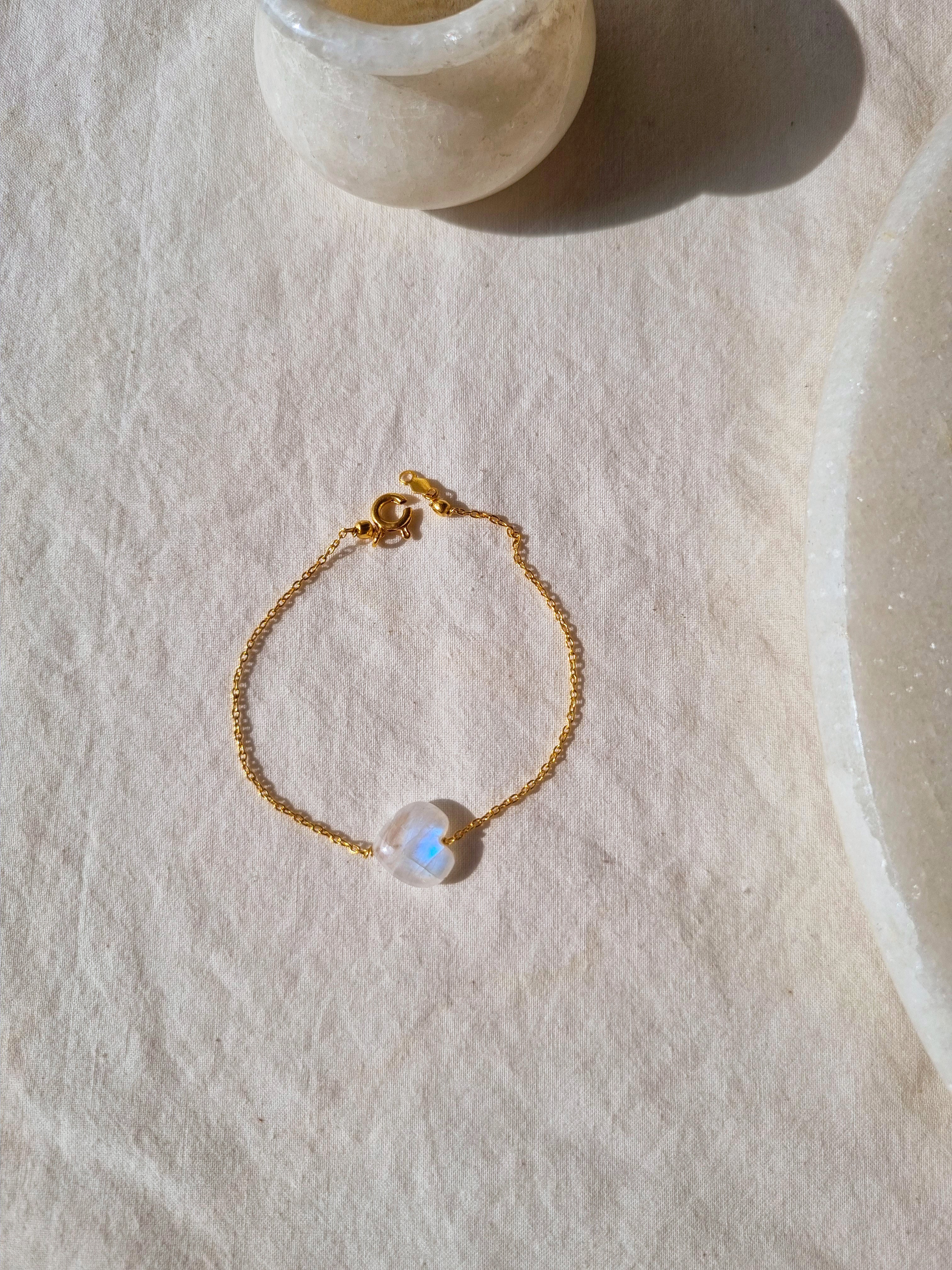 kauri- Rainbow Moonstone Heart Bracelet