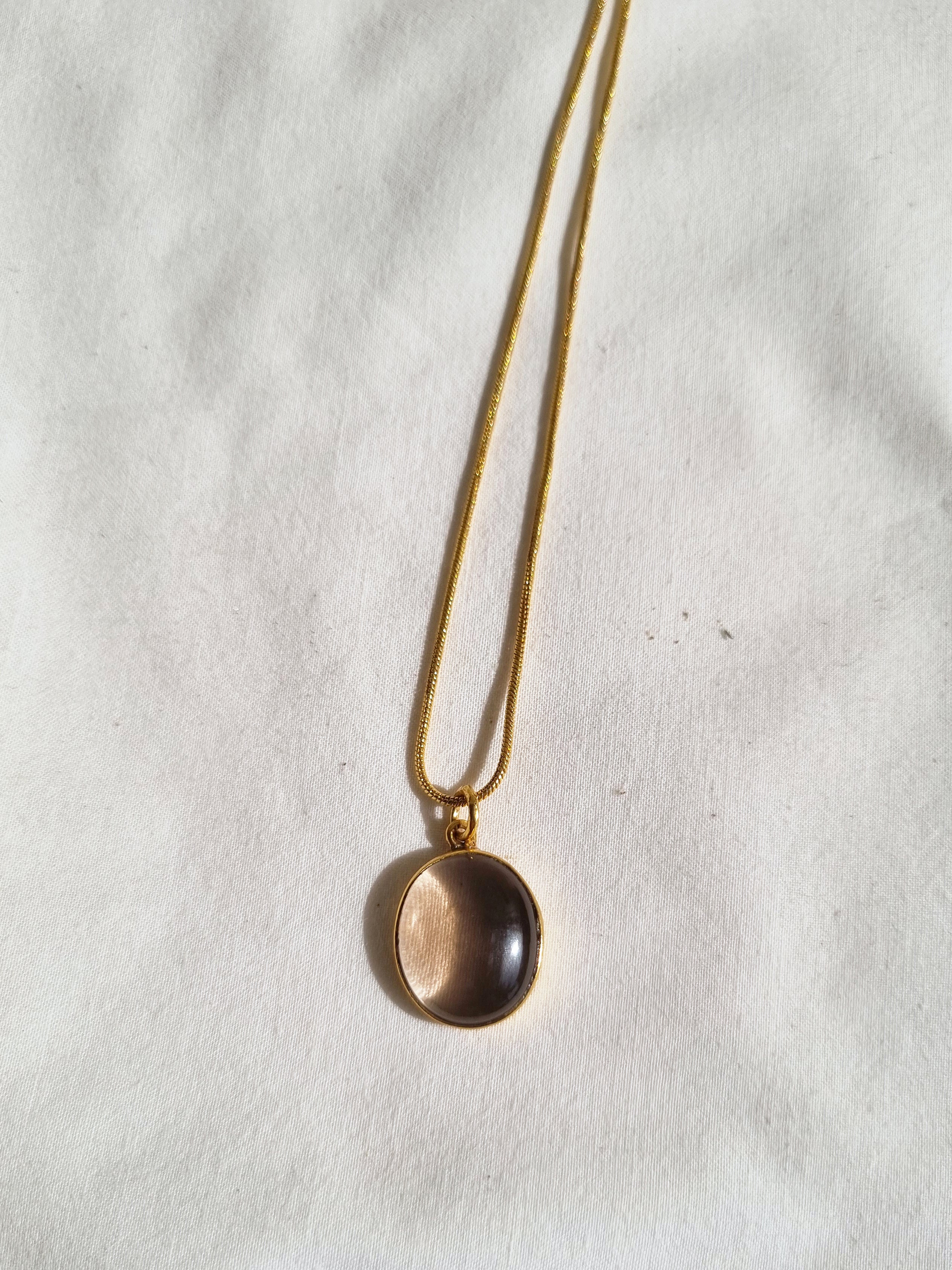 vana - Smoky Quartz Oval Men's Pendant