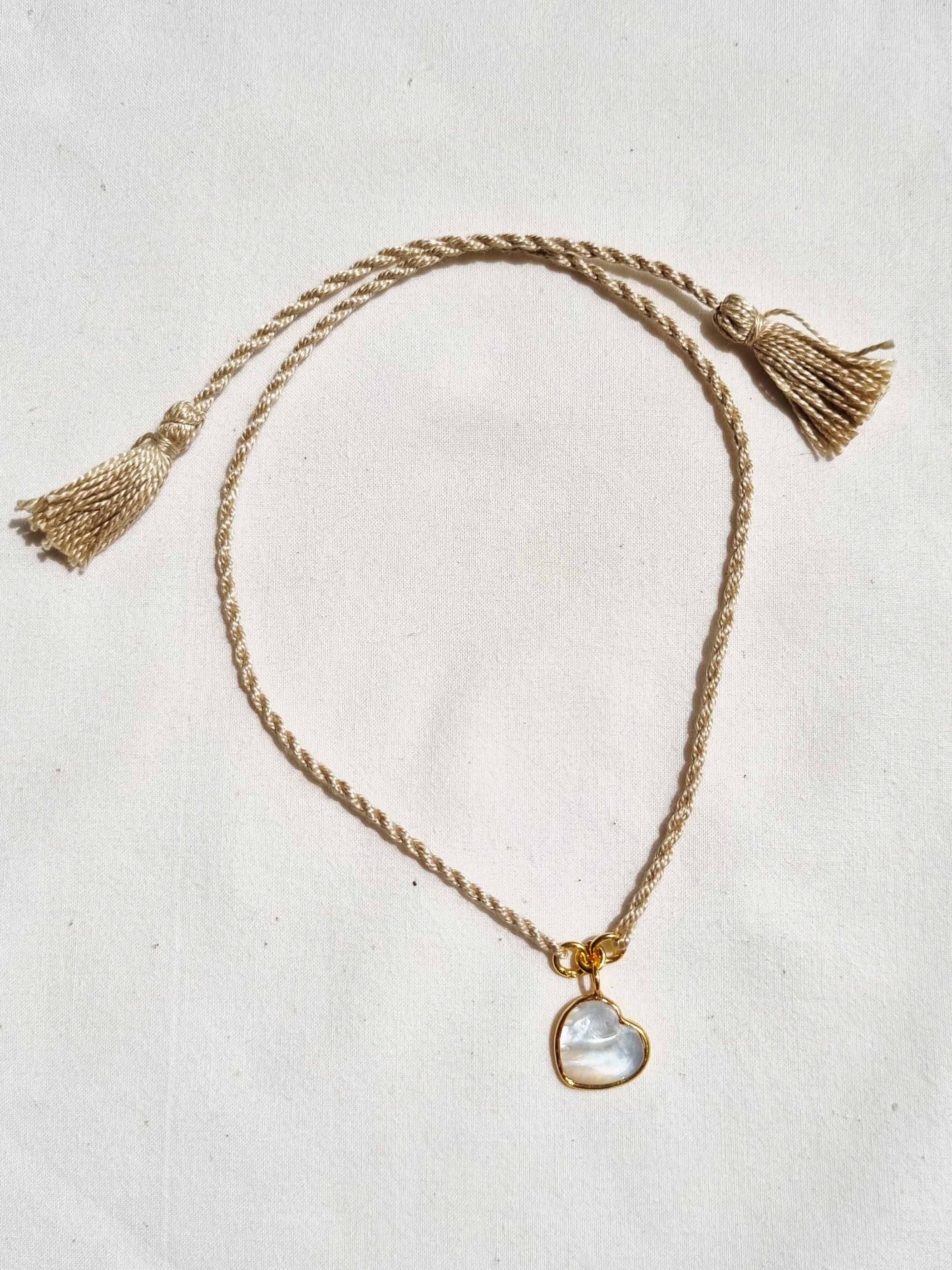 hart - Mother of Pearl Heart Charm Rakhi