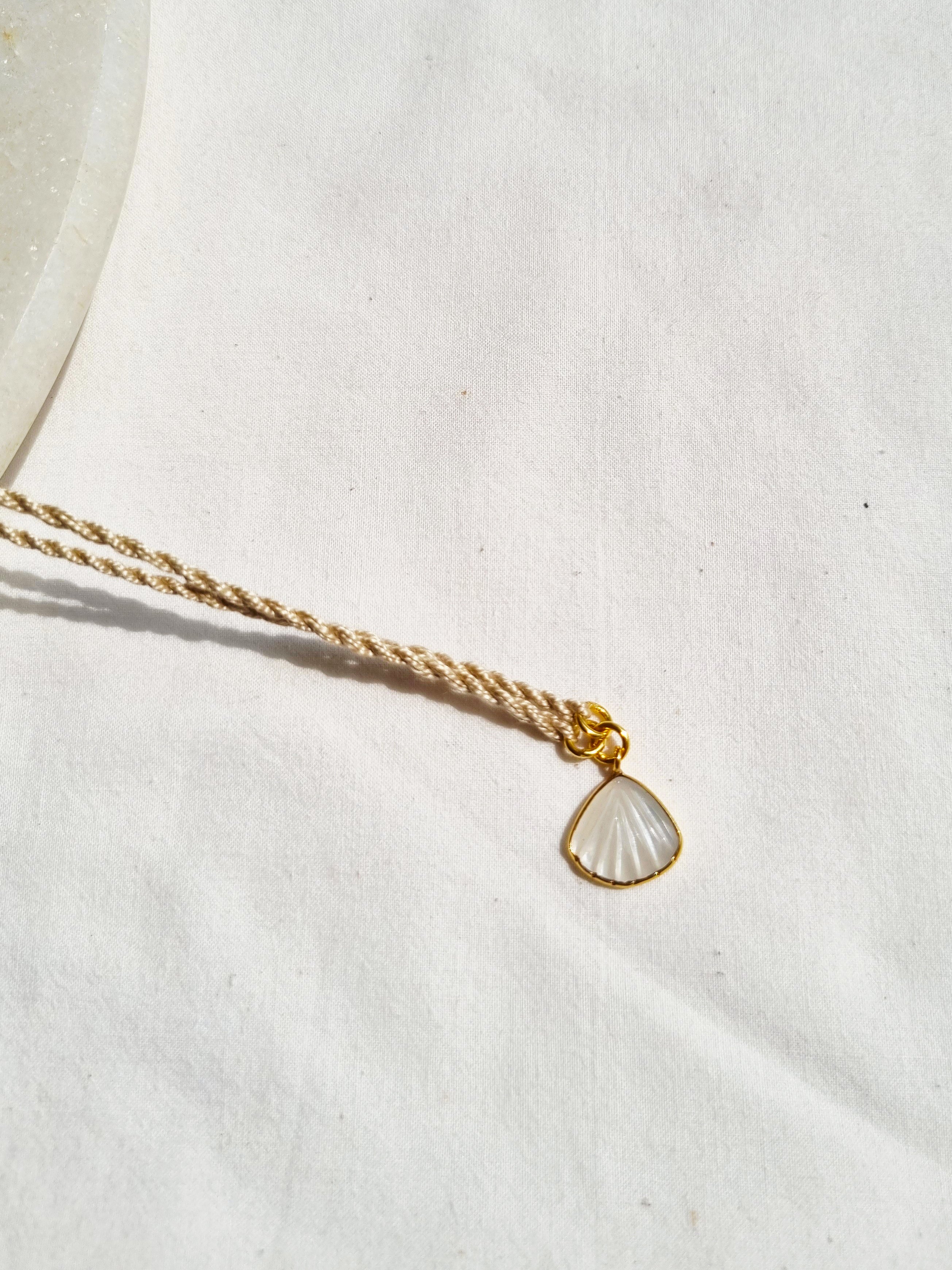sankha- White Moonstone Shell Charm Rakhi