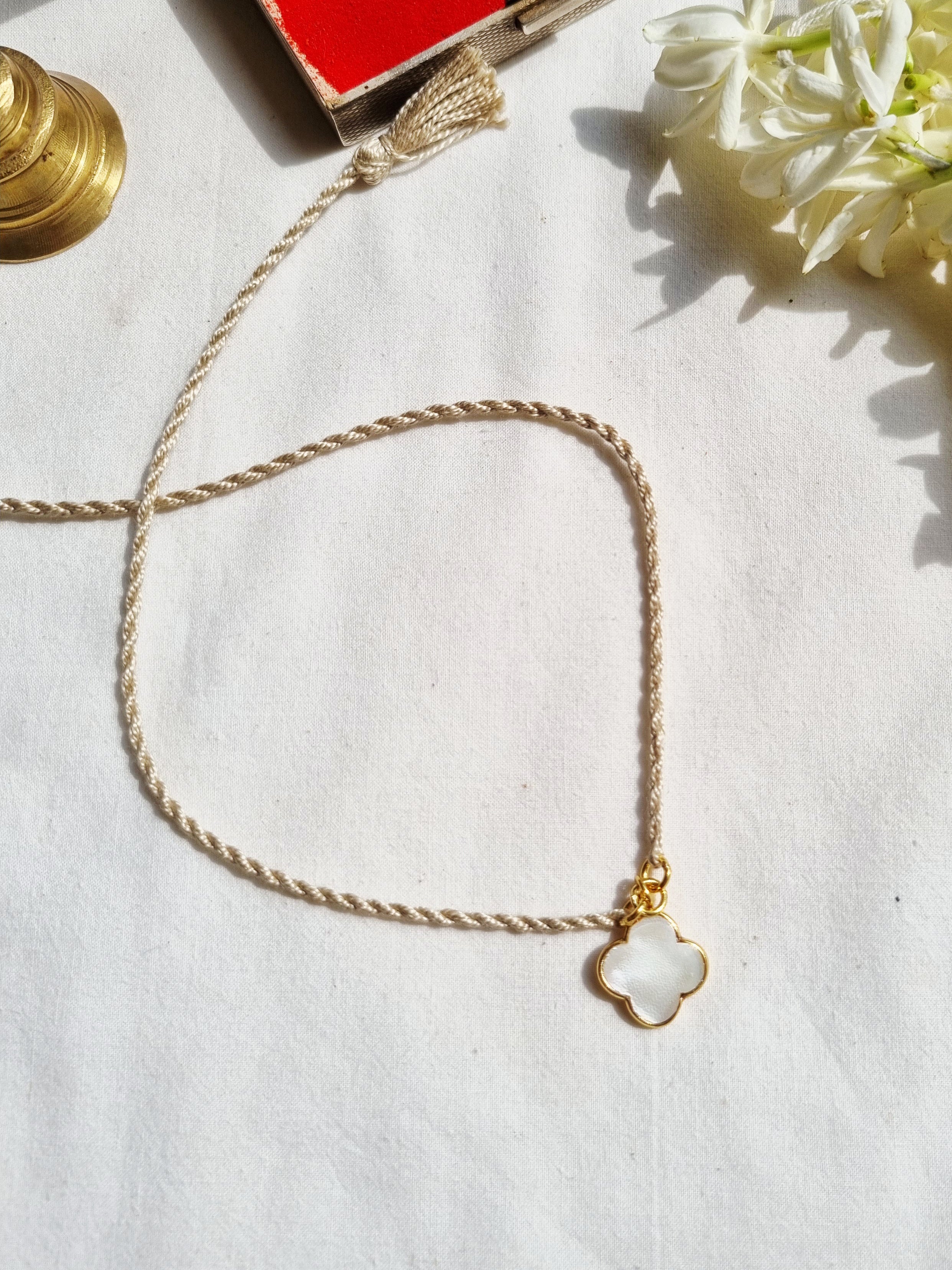 kasana - Mother of Pearl Clover Charm Rakhi