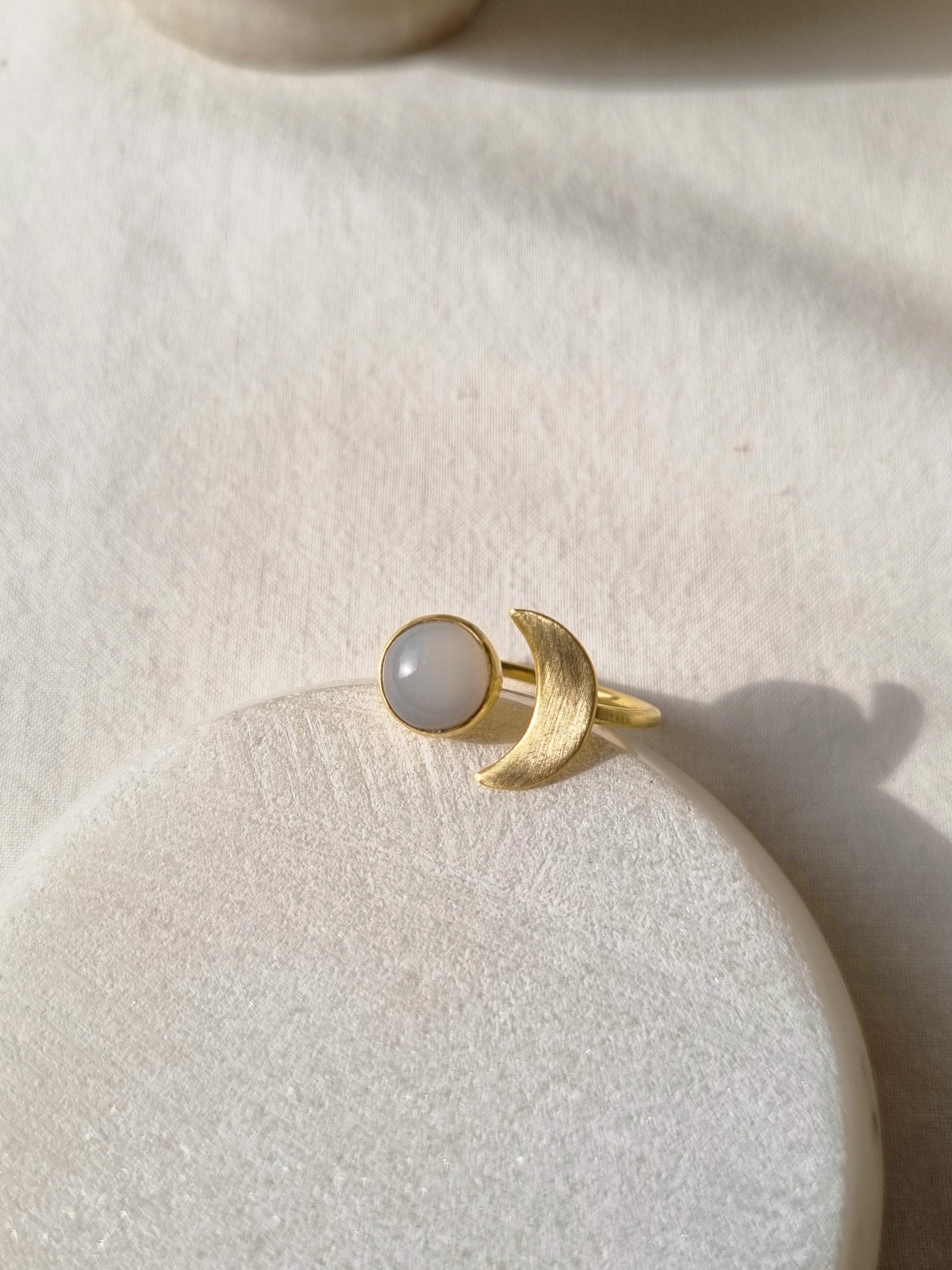 ika - White Moonstone Sun n Moon Ring