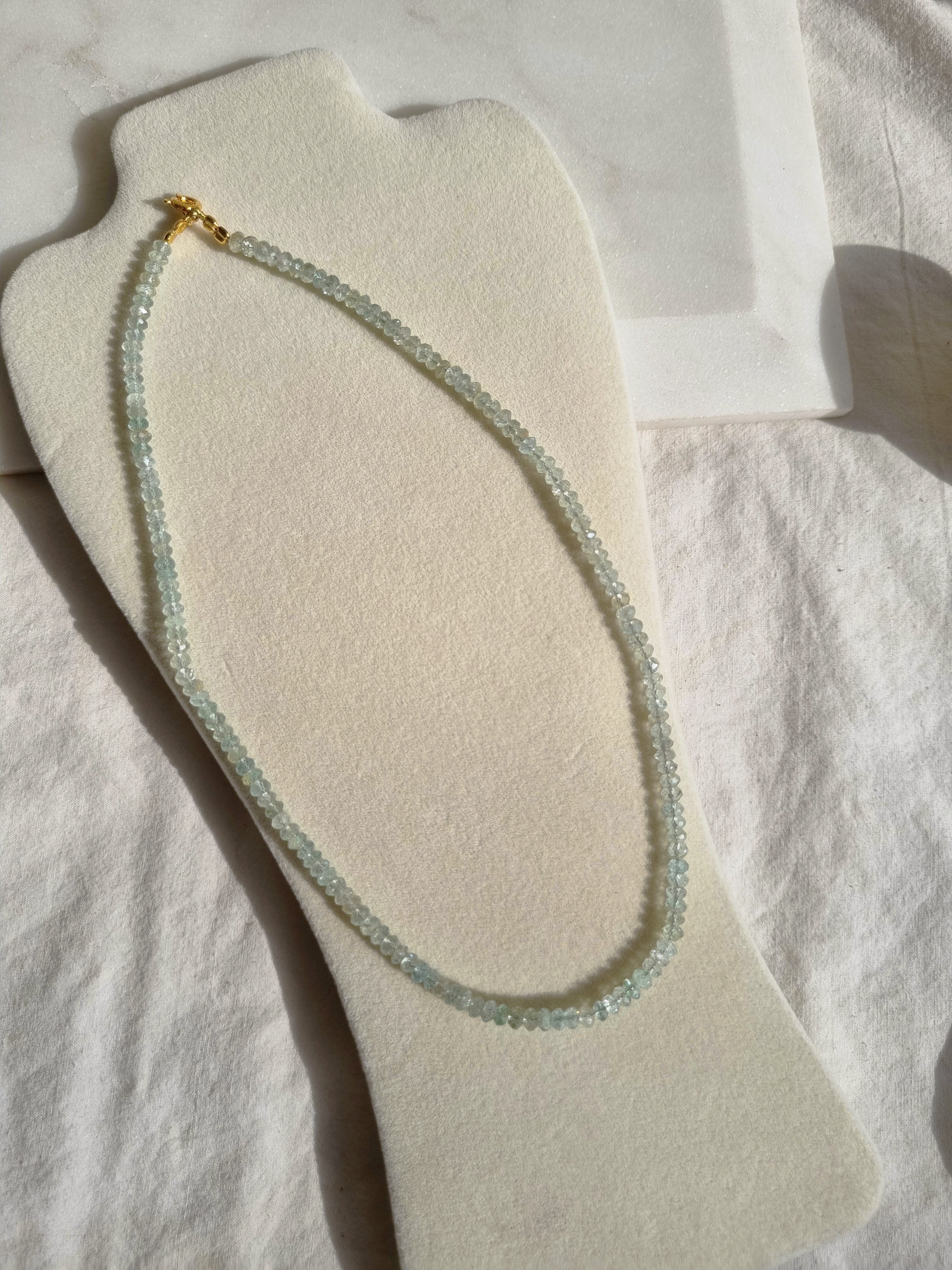 avar - Aquamarine Baati Strand