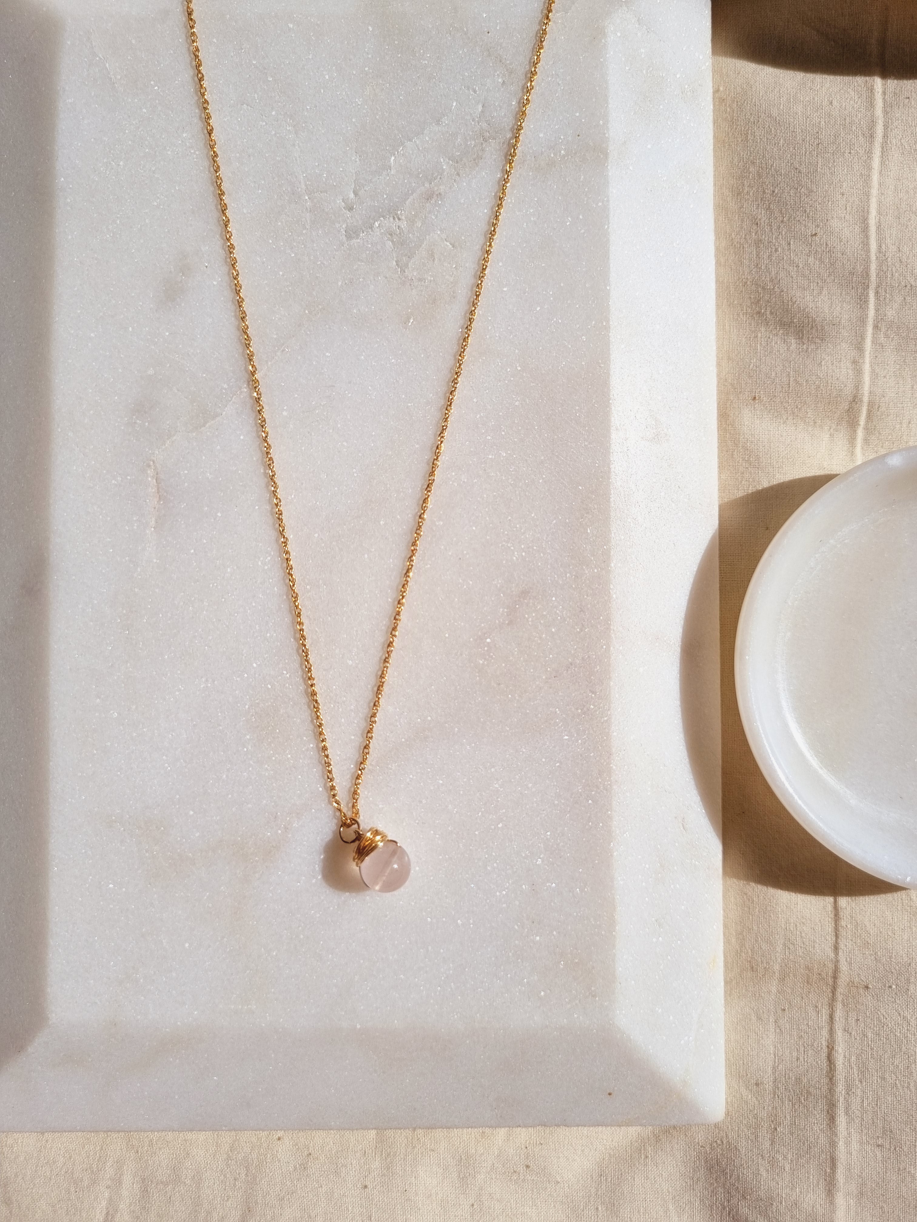 bija - Rose Quartz Round Pendant