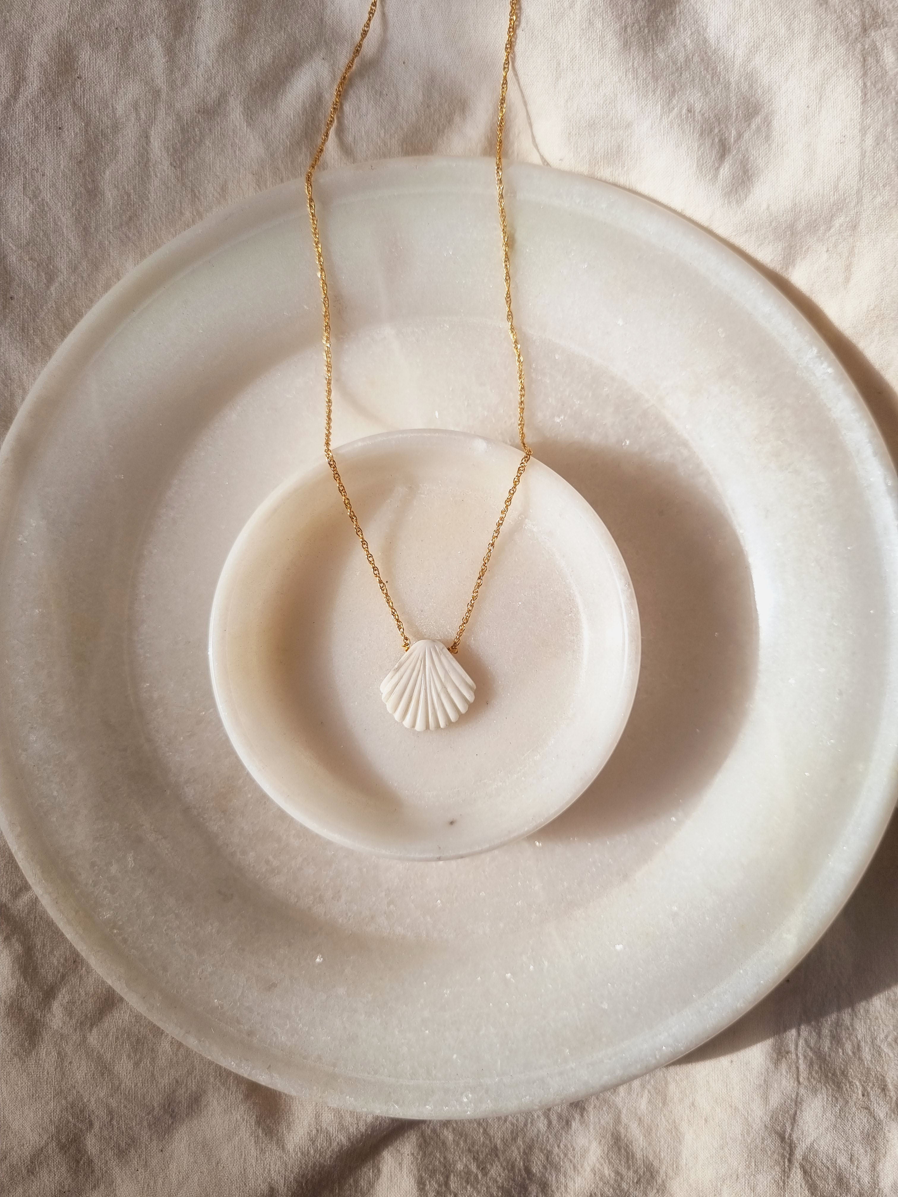 sankha - Howlite Shell Pendant