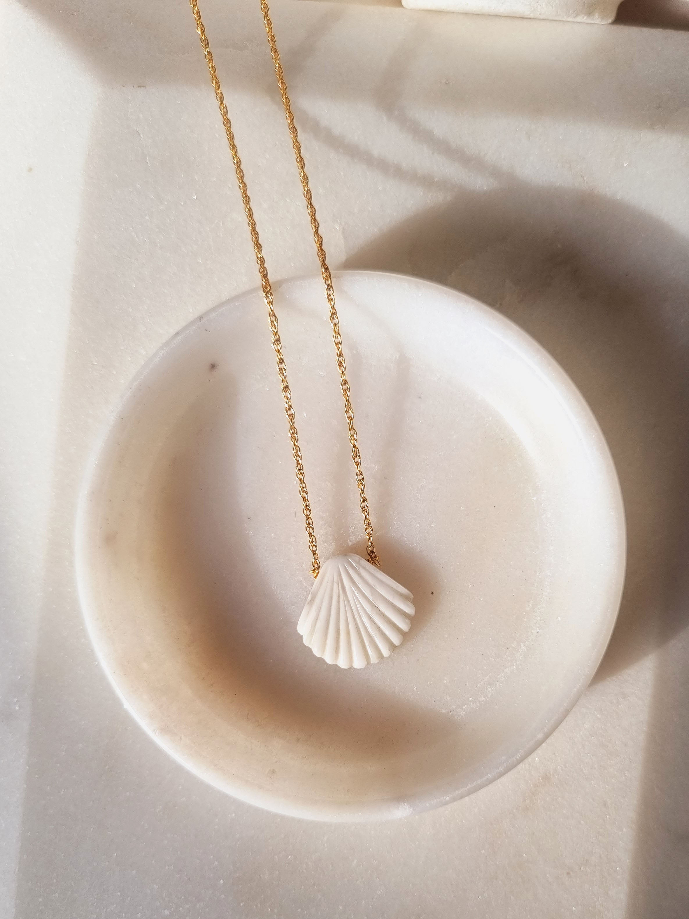 sankha - Howlite Shell Pendant