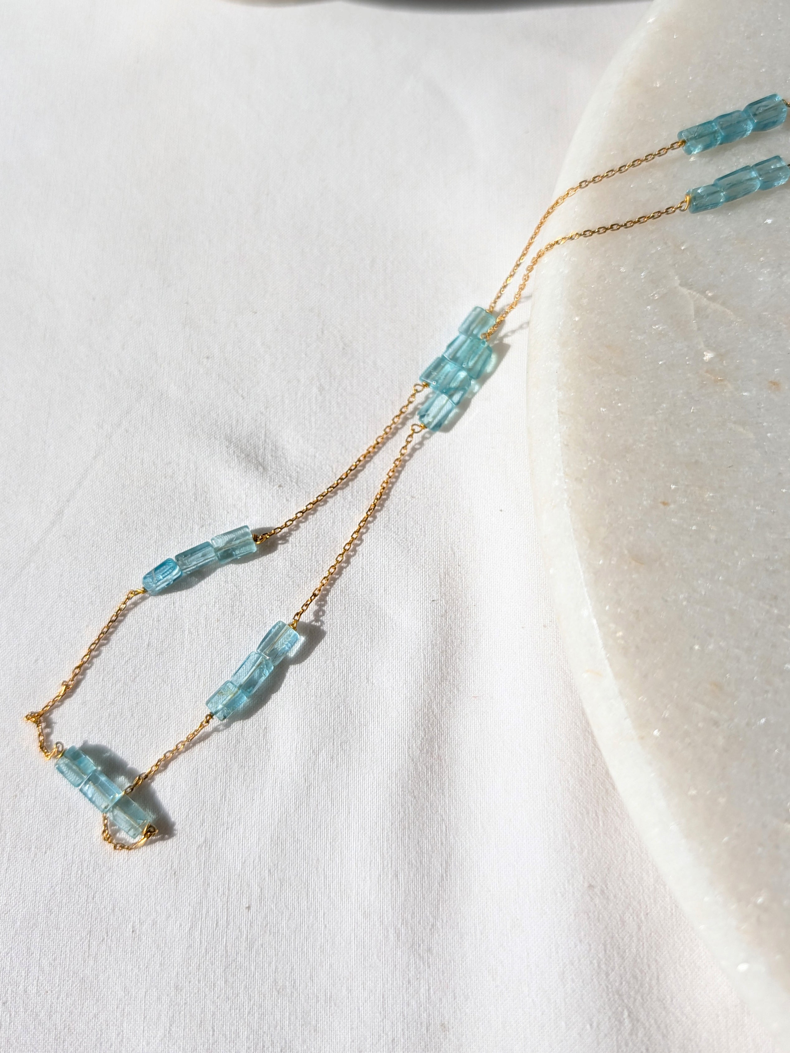 sarva - Apatite Tube Choker