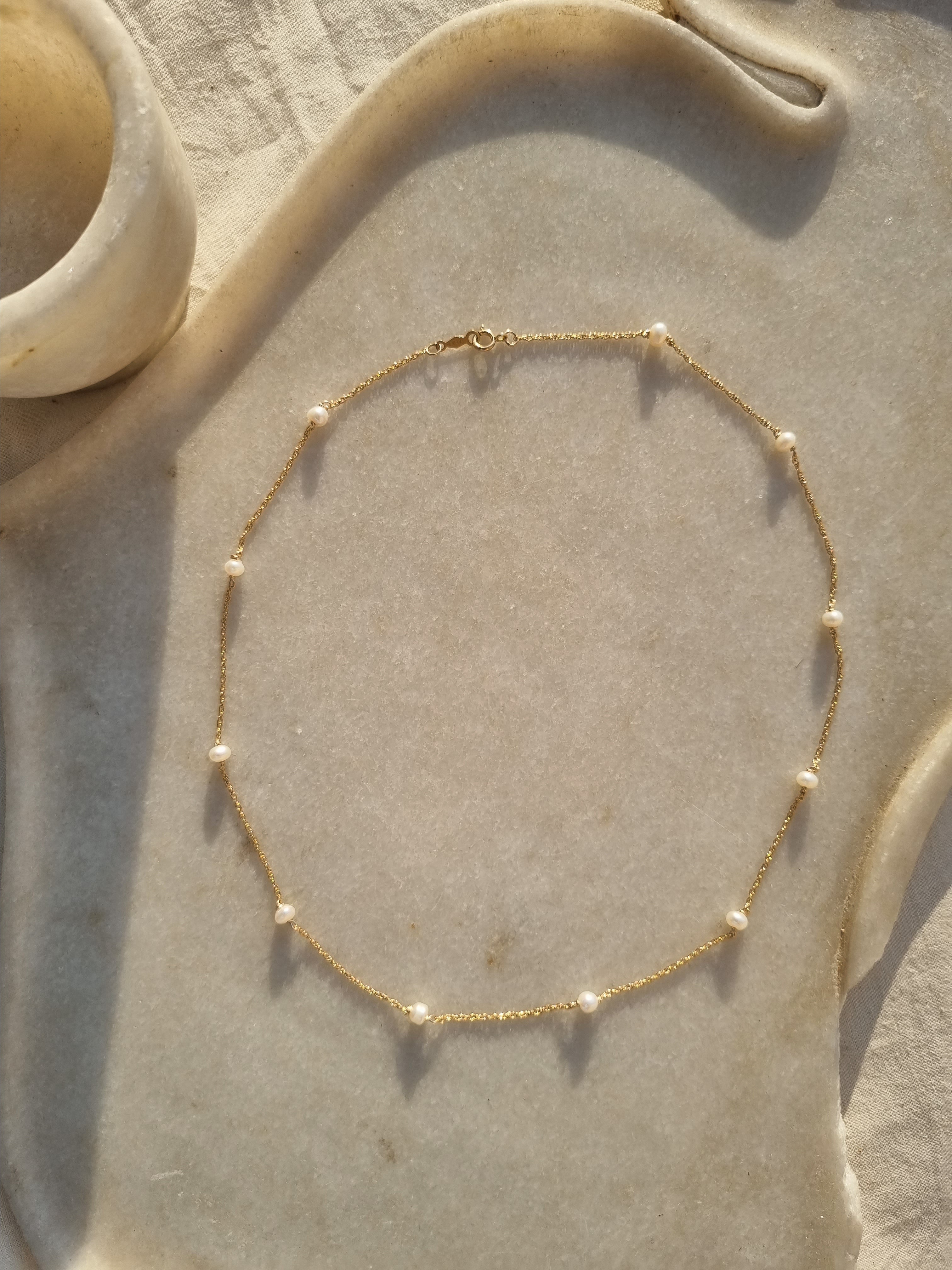 veti - Pearl Baati choker