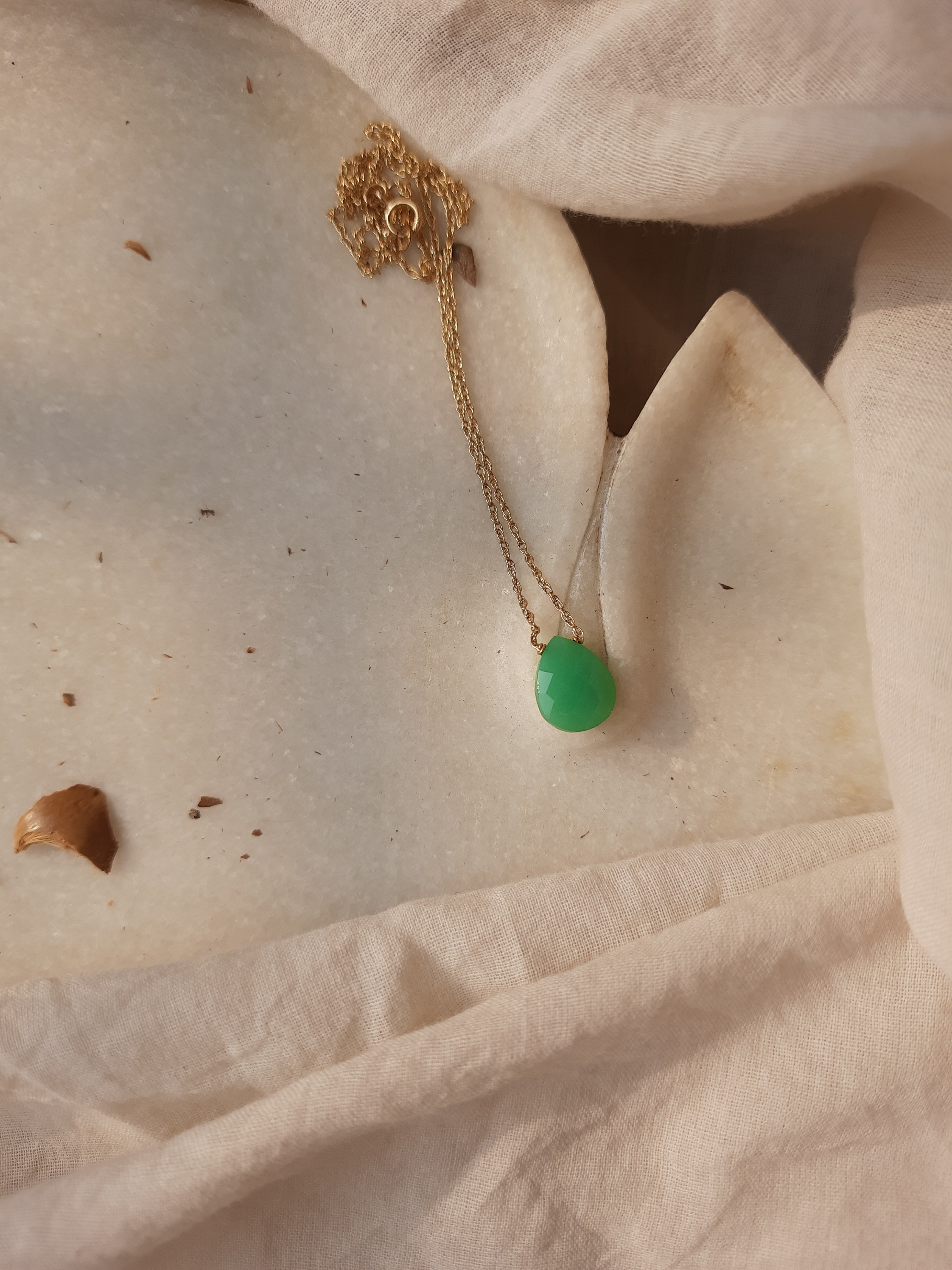 iyate - Chrysoprase Almond Drop Pendant